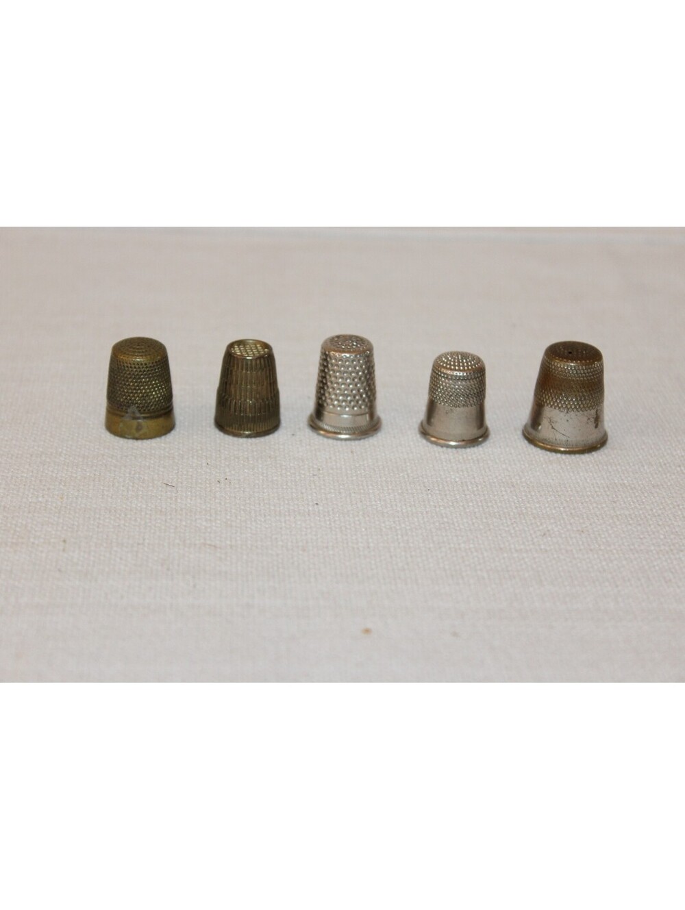 Vintage Metal Sewing Thimbles Lot of 5 Silver Tone Brass Assorted Sizes